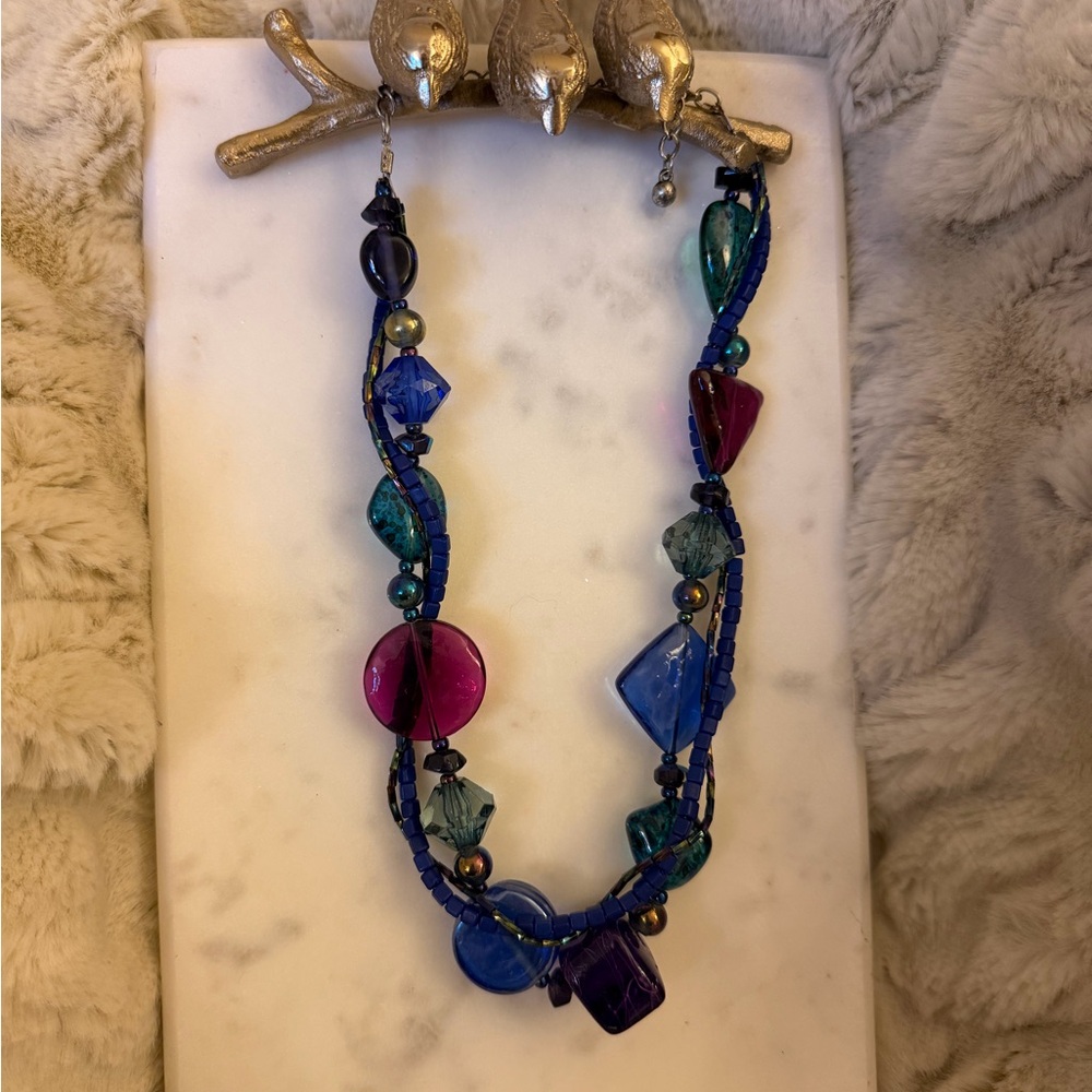 Chico’s Jewel-atoned Glass Bead Necklace